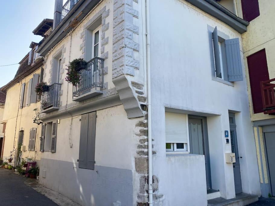 Appartement Le Nid Du Saleys - 70 M2 Centre Ville De Salies-de-Béarn Exteriér fotografie